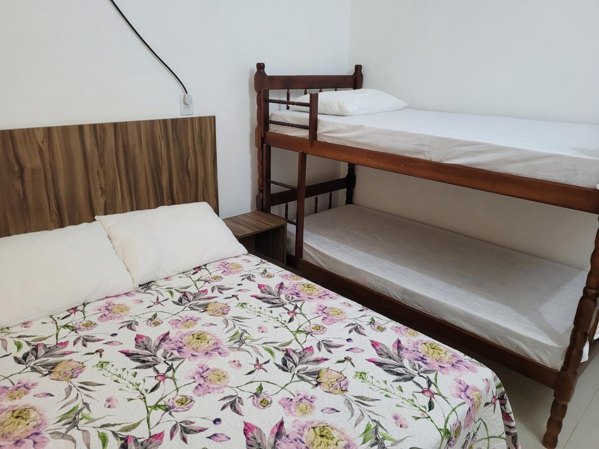 Vo Paulina Apartamentos Penha  Eksteriør bilde