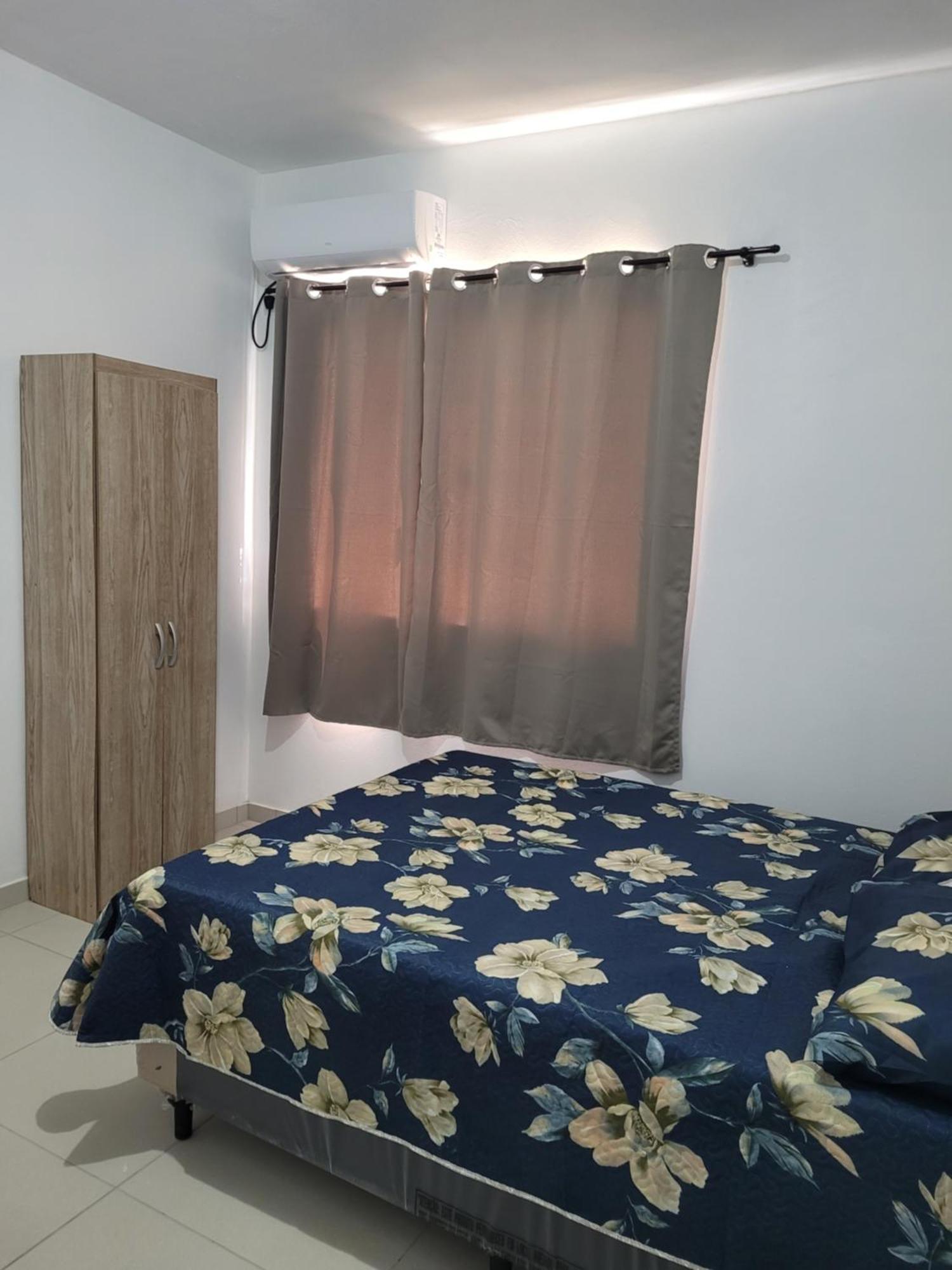Vo Paulina Apartamentos Penha  Eksteriør bilde